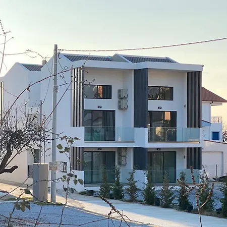 Sunny Апартхотел