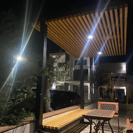 Sunny Lägenhetshotell 4*