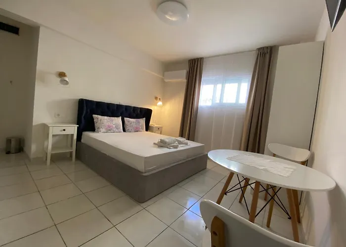 Sunny Lägenhetshotell 4*