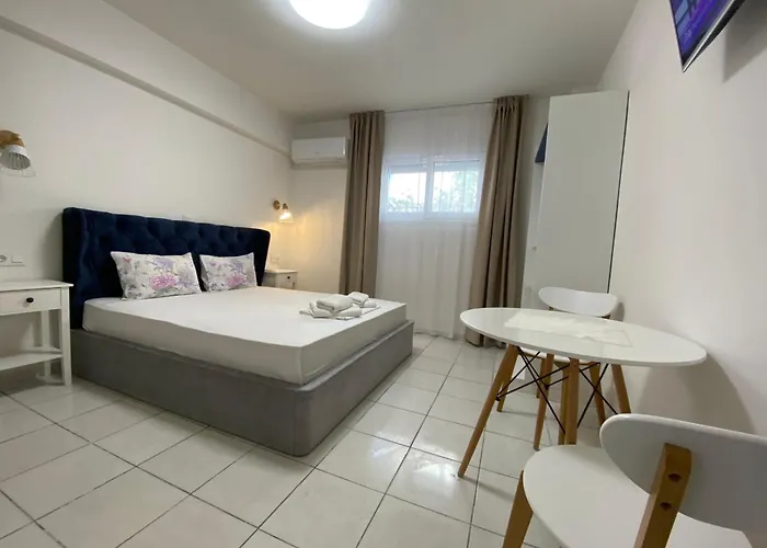 Sunny Lägenhetshotell 4*