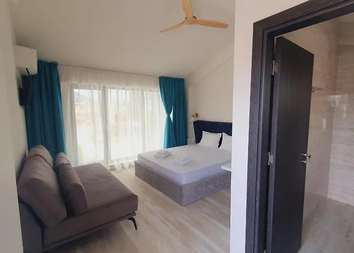 Sunny Lägenhetshotell 4*